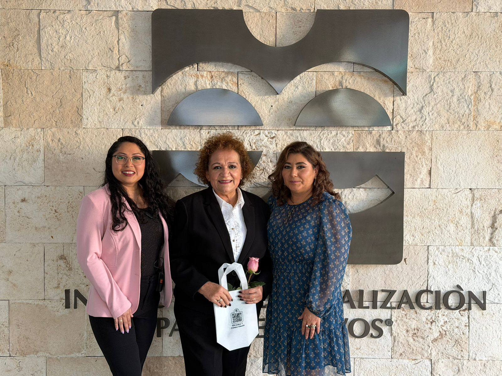 Momento Identidad Femenina