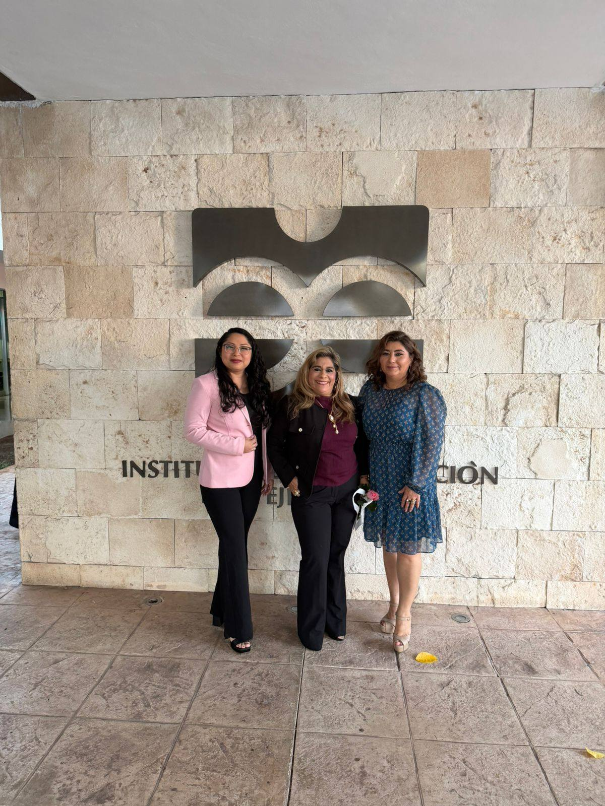 Momento Identidad Femenina